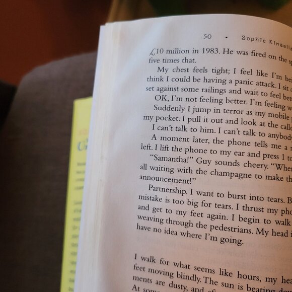 2 Books by Sophie Kinsella The Undomestic Goddess; Shopaholic & Baby - Picture 6 of 7